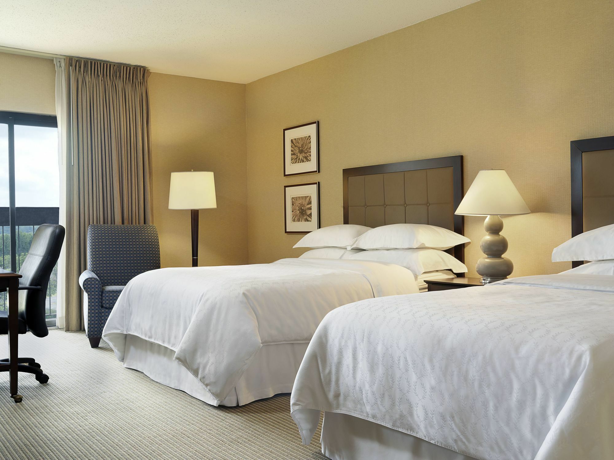 Sheraton Westport Lakeside Chalet Maryland Heights Exterior foto